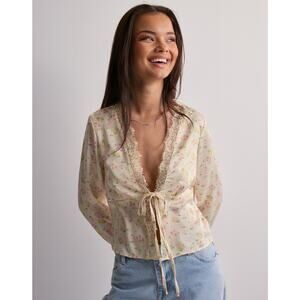 SOMETHING NEW Sally Floral Tie Front Satin Top In White Swan Aop, XL